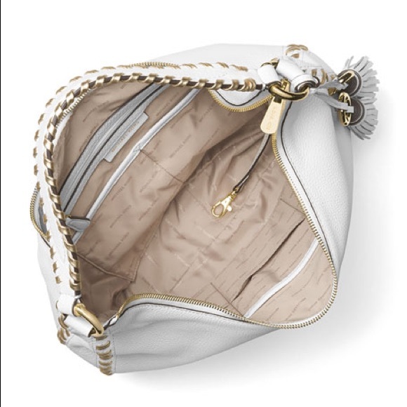 ✨💕 White Leather Gold Trim Crossbody Hobo Purse - Picture 2 of 8